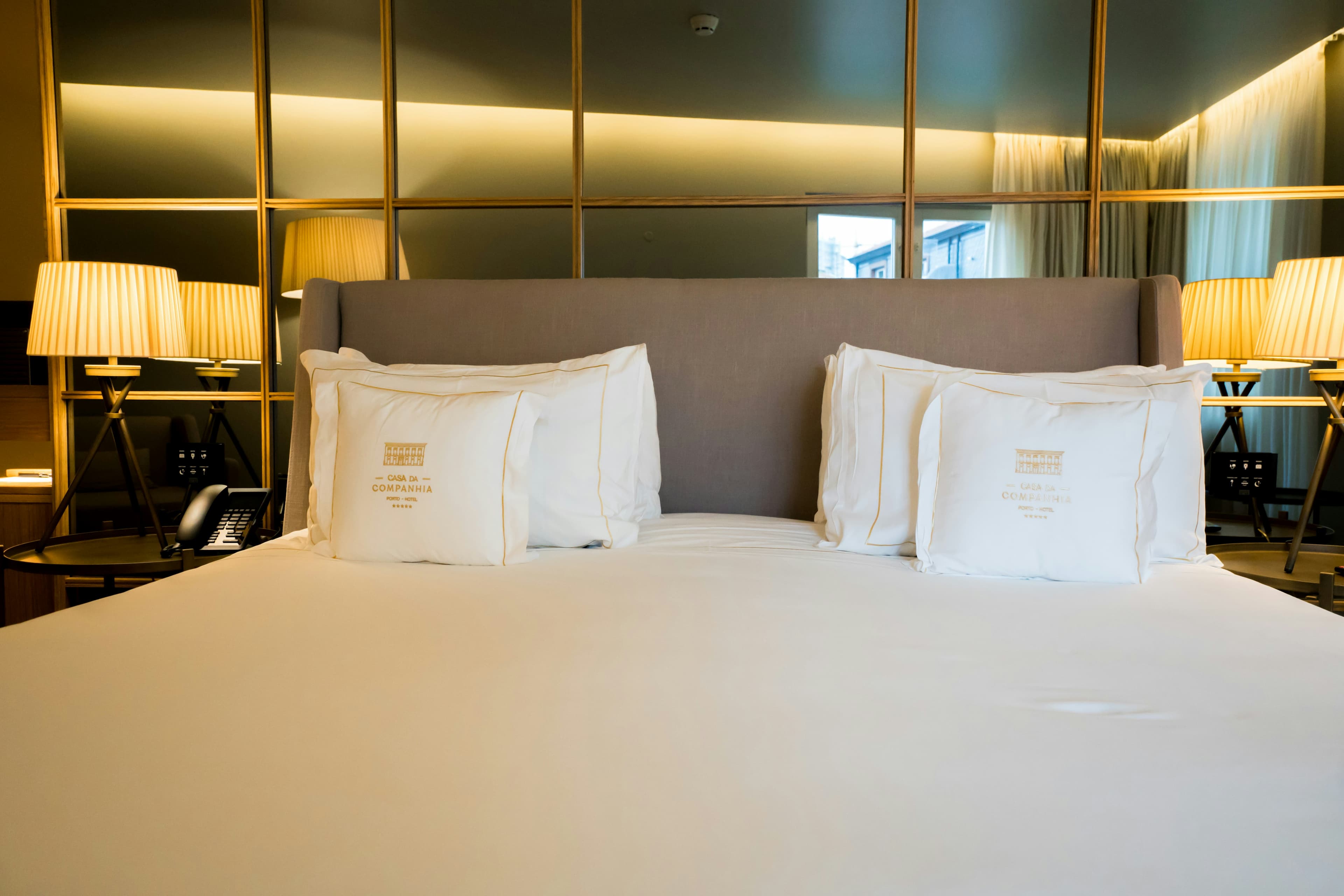 Hoteles &
Alojamientos